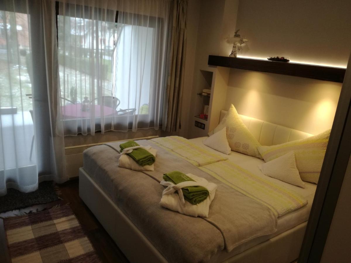 Titi Classic & Trendy Apartman บุค ภายนอก รูปภาพ