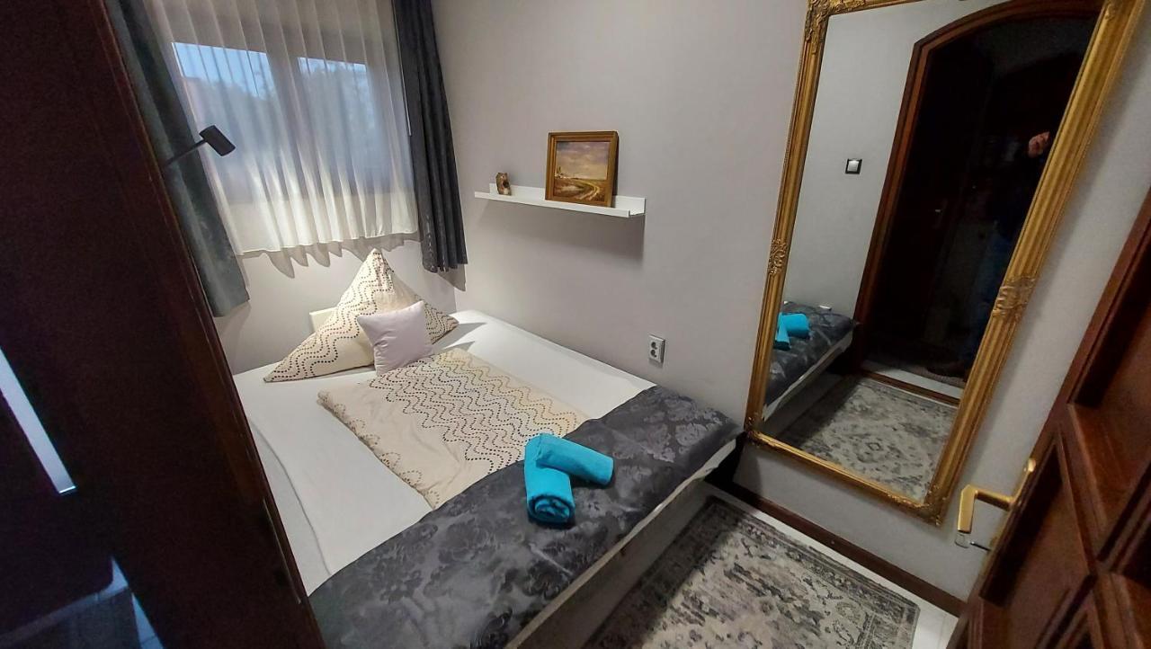 Titi Classic & Trendy Apartman บุค ภายนอก รูปภาพ