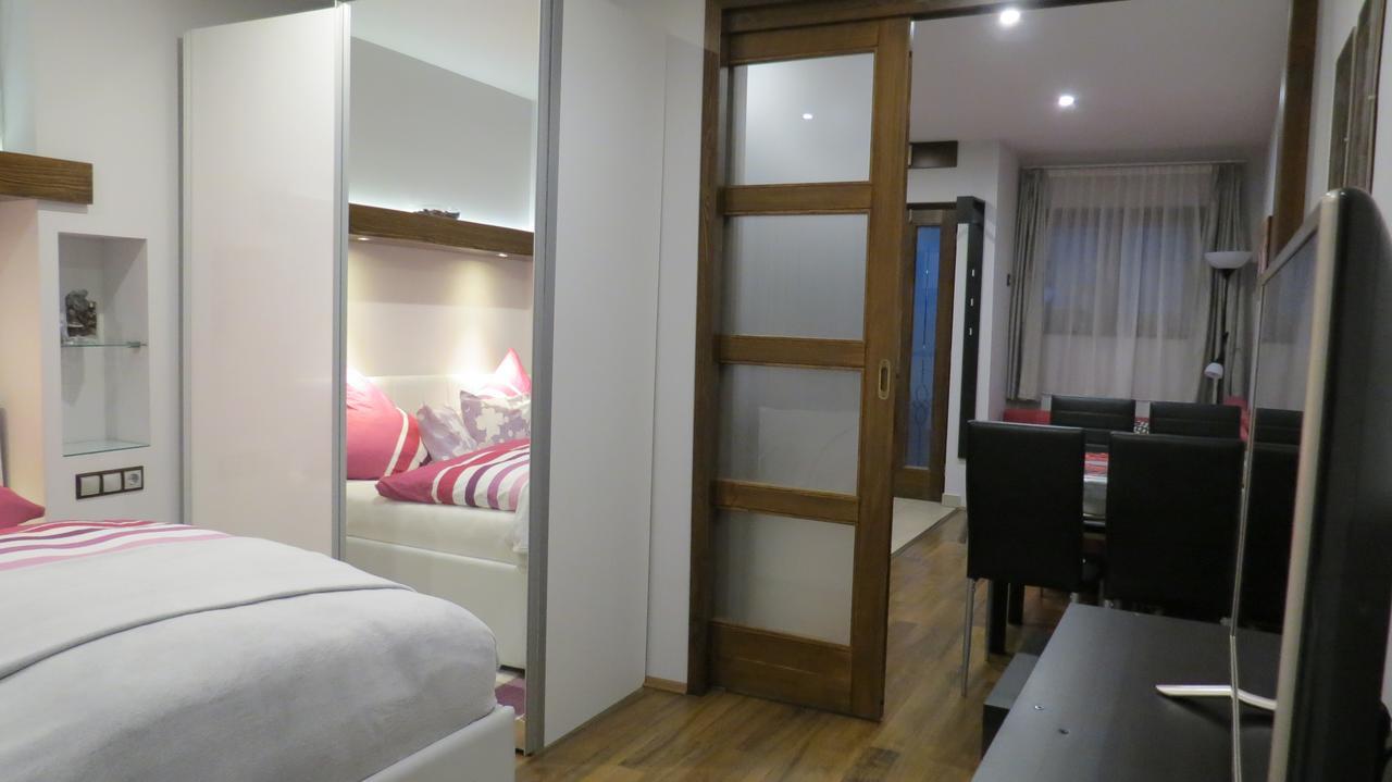 Titi Classic & Trendy Apartman บุค ภายนอก รูปภาพ